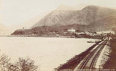 Ffotograff: Llanberis, yr Wyddfa o Lyn Padarn.