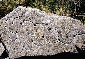 Carreg ganon yn Chwarel Rhiwbach, Penmachno (c) Griffith R. Jones 